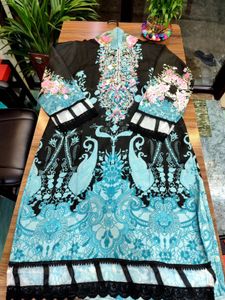 Elegant Black & Blue Embroidered Kurta