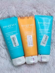 Seal Pack Dot & Key Facewash Wash