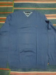 V-neck sweater by Tommy Hilfiger