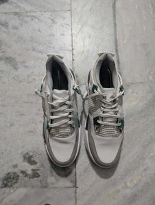 Stylish White &amp; Green Sneakers