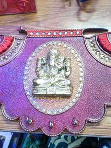 Showpiece  Keys Hanger