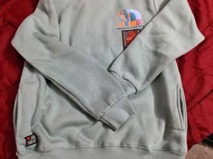 Wanex Graphic Print Sweatshirt