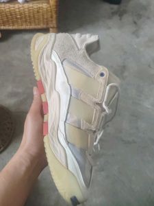 Stylish Cream Sneakers