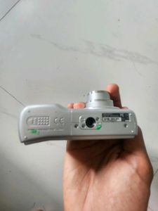 Samsung Digital Camera D75