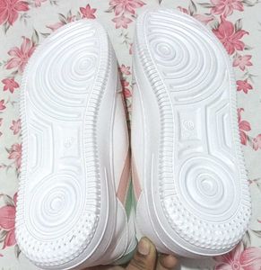 Women's White Stylish Casual Sneakers Shoes