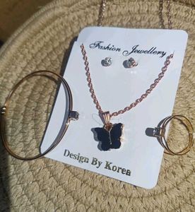 Chic Butterfly Jewelry Set