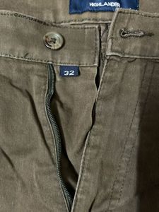 Highlander Khaki Pants - Size 32/32