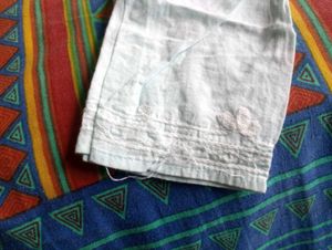 Embroidered White Cotton Kurta