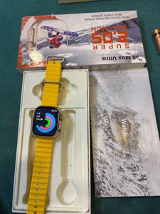 Smartwatch "Ultra" Yellow Strap