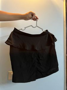 Stylish Ruffled Black skirt