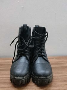 🖤 Chunky Combat Boots | Trendy Lace-Up Boot