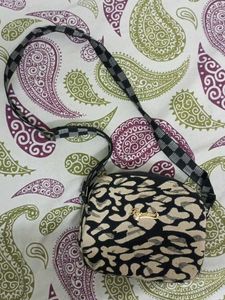 Stylish Camouflage Crossbody Bag