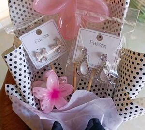 Charming Pink Flower Hair Clips &amp; Scrunchie Set