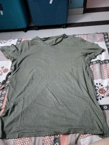 Basic Olive Green T-Shirt