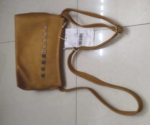 Baggit Sling bag