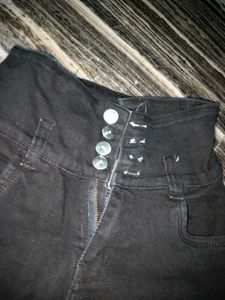High-Waisted Black Skinny Jeans