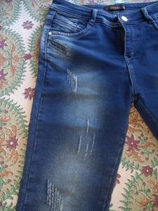 Women's 3/4th Denim Capri