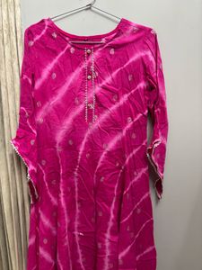Leheriya Pink Printed Anarkali kurti