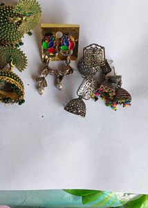 Beautiful Ethnic Earrings Set