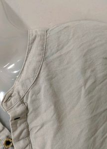 Lightweight Cropped Button-Up Shirt