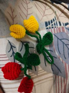 set of 2 cute flower crochet keychain