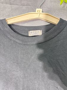 MIDA Classic Black T-Shirt