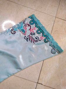 arabic long embroidery dress ☄️🪞🛸🧁🥂