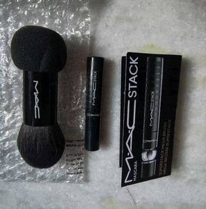 M-A-CStack Mascara + MAC Makeup Brush