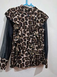 Cheetah Printed Ruffle Top 👍