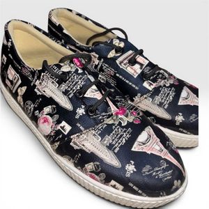 women sneakers