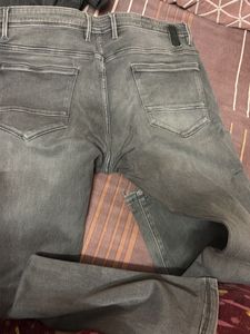 Stylish Grey Wash Denim Jeans