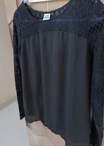 VeroModa Top In Black Colour