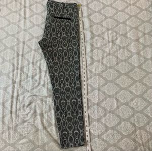 Stylish Snakeskin Print Trousers