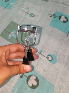 Press-On Nails Set with eyes curler