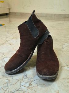 Brown Velvet Chelsea Boots 🔥