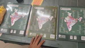 Physics Wallah Lakshya NEET Books