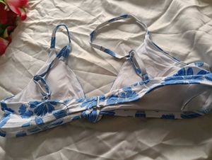 Stylish Bikini Top - Beach Ready!