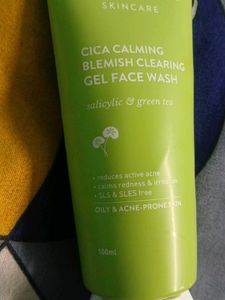 DOT &amp; KEY CICA Calming Face Wash