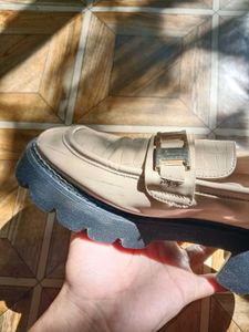 Square Toe BEIGE LOAFER