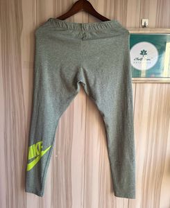 NIKE Premium Authentic Active Wear Fitness Tights