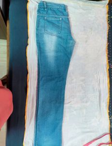 Light Wash Denim Jeans