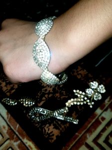 Sparkling Charm Brooch &amp; Bracelet Set 4
