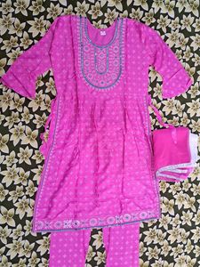 Nyra Cut Kurta Set in Pink Color