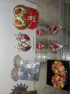 all 6 in 250 Assorted Dangle Earrings Set