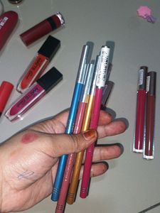 Lipstick + Lipliner