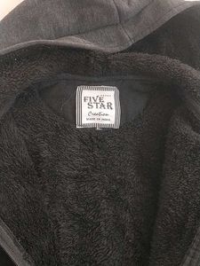 XL Men  Zip-Up Hoodie