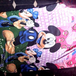 Single bed cover with knot