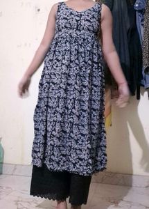 Beautiful Leaf Print Kurta with plazzo