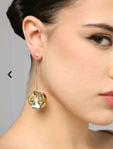 Crystal Flower Shaped Design Earing