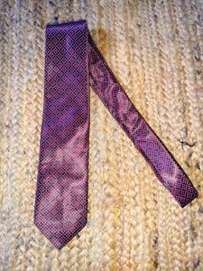 🔥 BUY 1, GET 1 FREE🔥Burgundy Polka Dot Tie